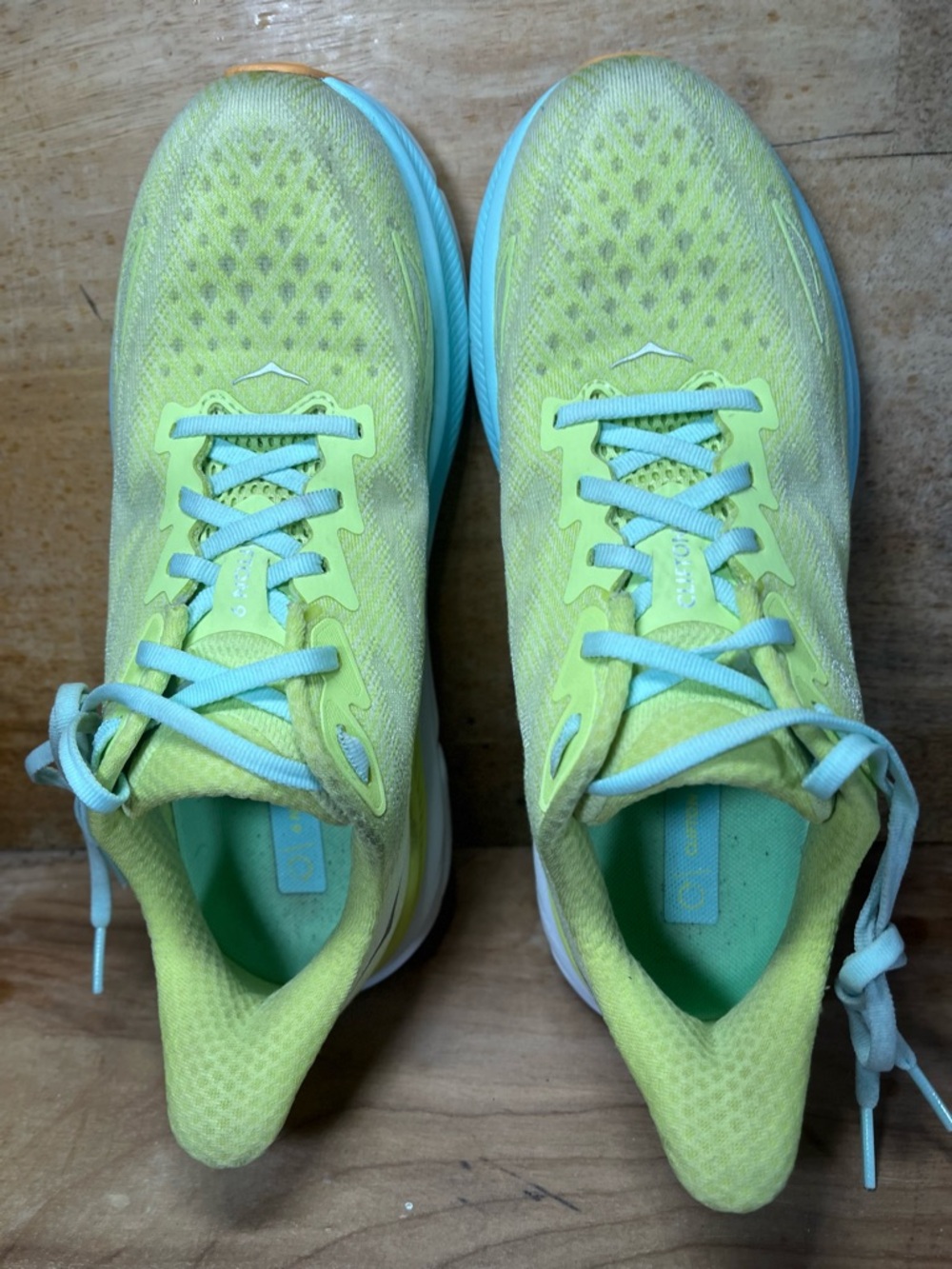 Hoka One One Clifton 9 Womens Size 8.5 Running Shoes Sneakers Citrus Glow - Picture 7 of 12